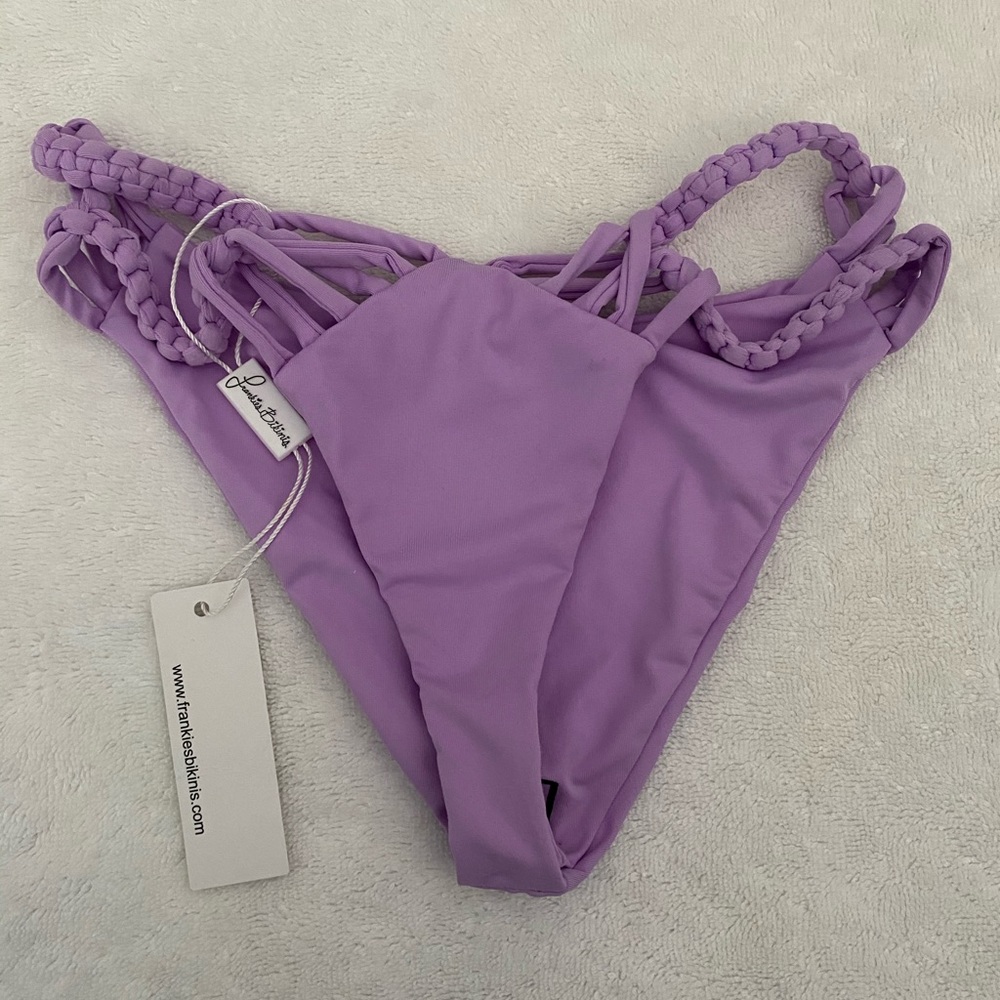 Frankie’s Bikinis Mary Jane Bottoms Lilac L NWT